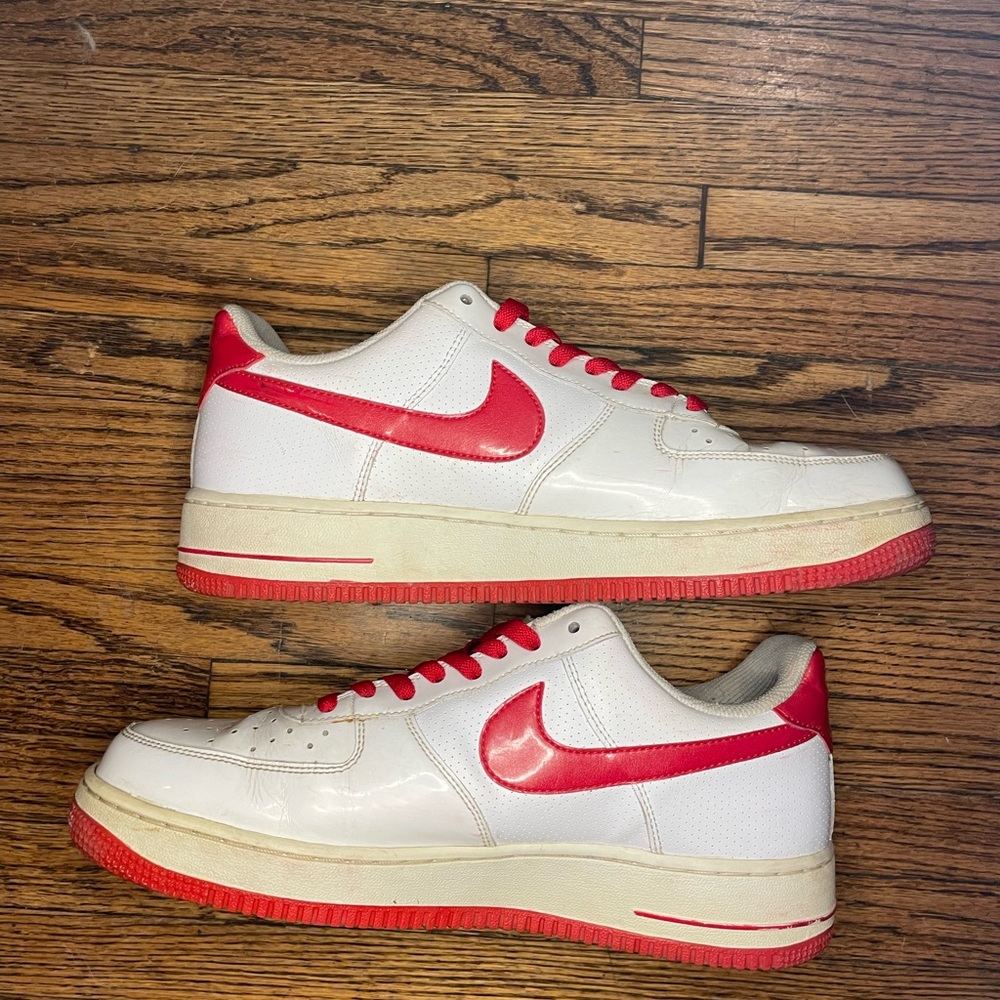 Nike Air Force 1 2010 White and Red